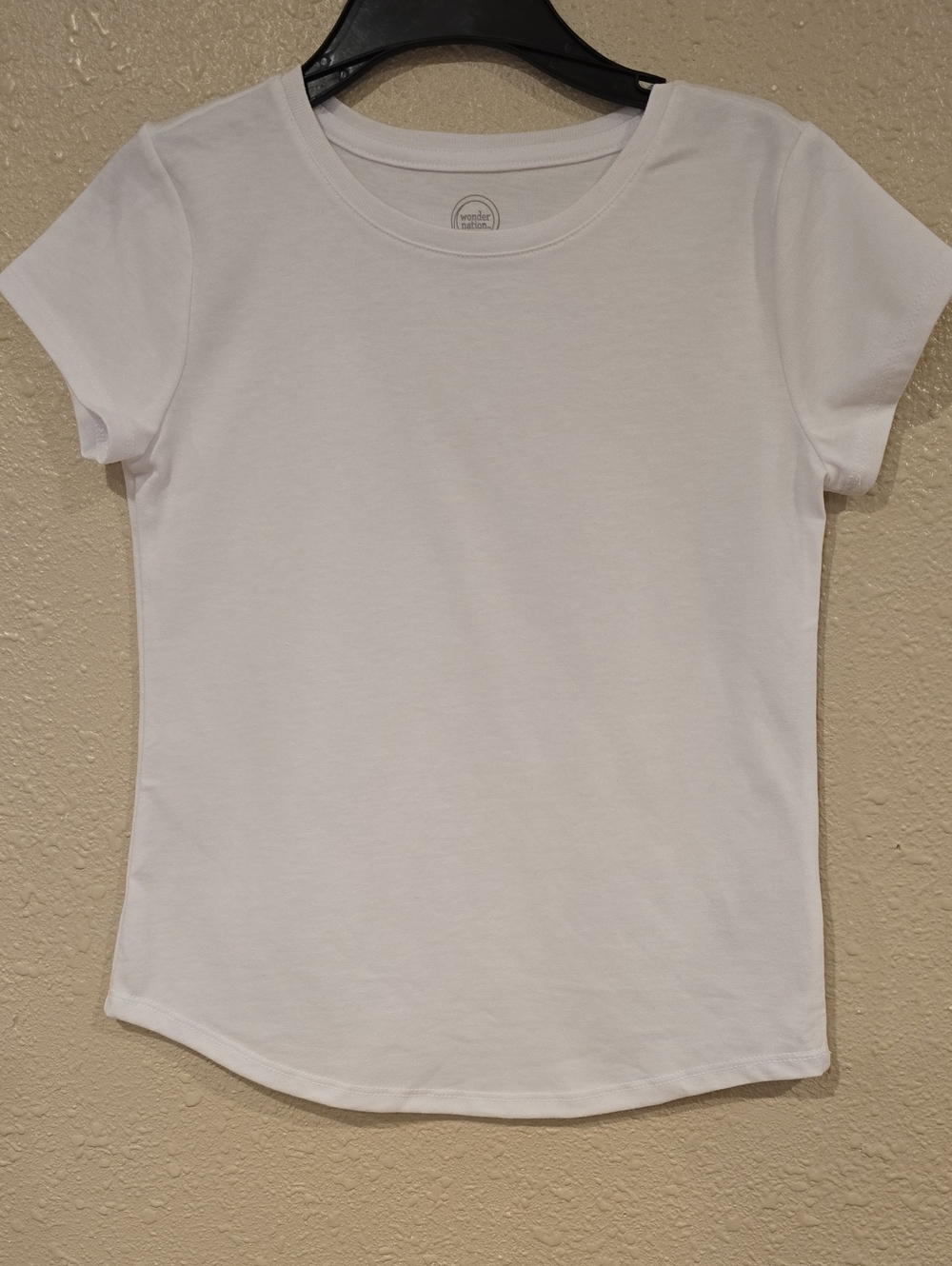 wonder nation - Tee Crewneck Shirt Short Sleeve. White Medium Size